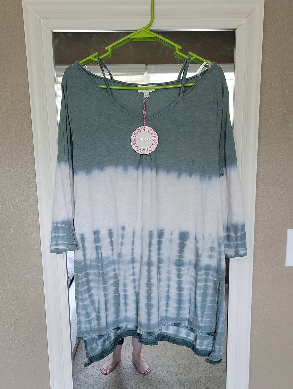 NWT-Umgee Seafoam and White Tie-Dye Knit Tunic Large